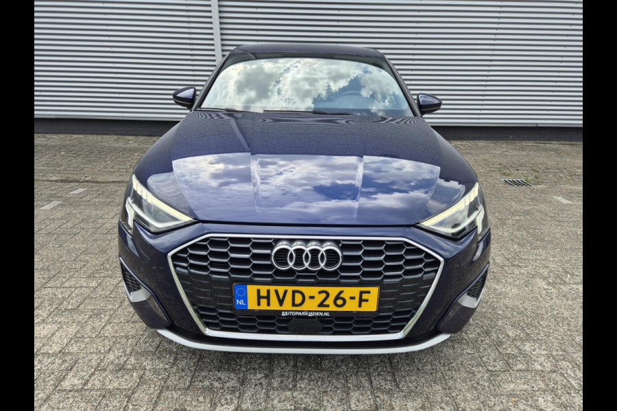 Audi A3 Sportback 40 TFSI e Advanced edition ,Vitueeldashbord,navigatie/camera.