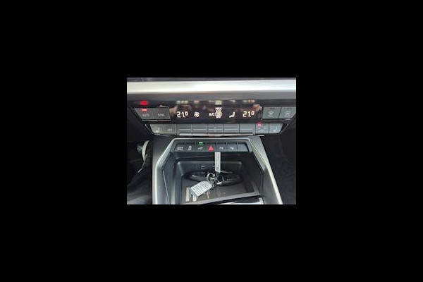 Audi A3 Sportback 40 TFSI e Advanced edition ,Vitueeldashbord,navigatie/camera.