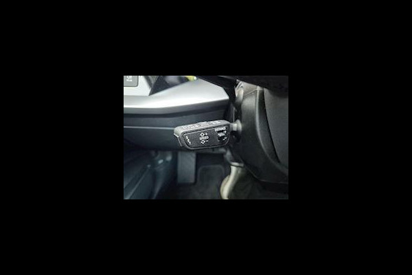 Audi A3 Sportback 40 TFSI e Advanced edition ,Vitueeldashbord,navigatie/camera.