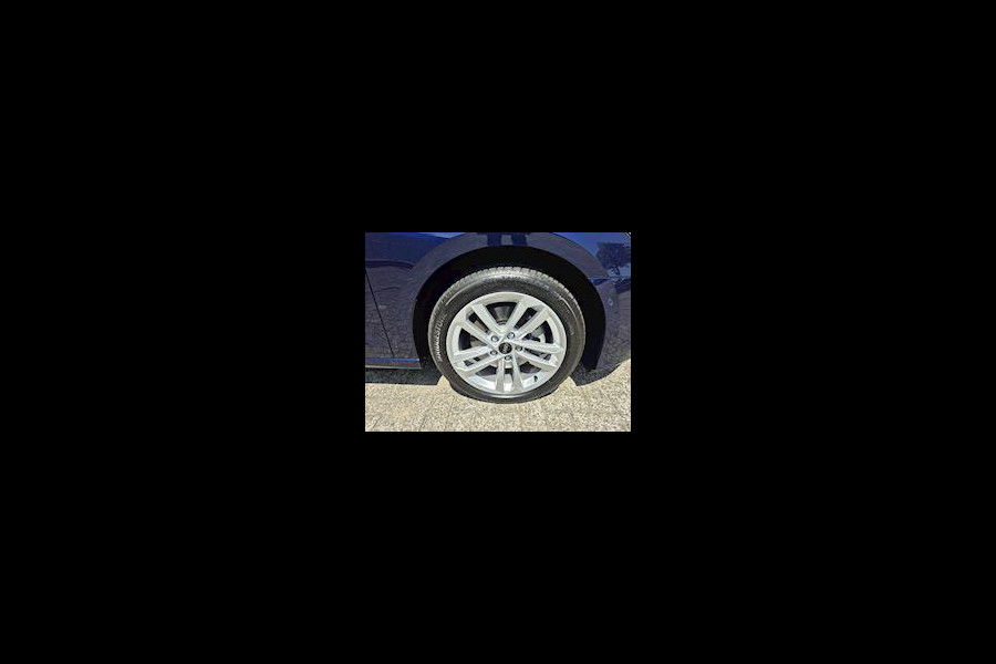 Audi A3 Sportback 40 TFSI e Advanced edition ,Vitueeldashbord,navigatie/camera.