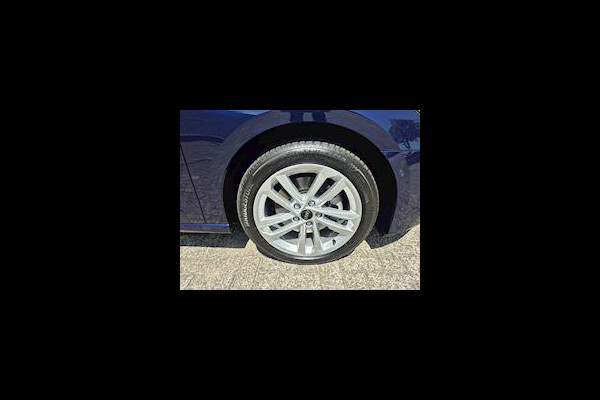 Audi A3 Sportback 40 TFSI e Advanced edition ,Vitueeldashbord,navigatie/camera.