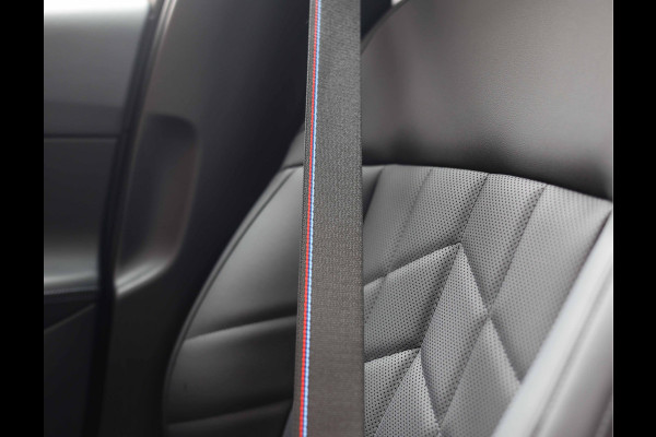 BMW 5 Serie Touring 530e | M Sport Pro - Trekhaak - Pano