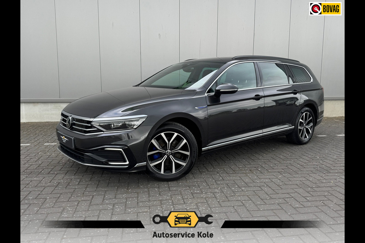Volkswagen Passat Variant 1.4 TSI PHEV GTE * Sideassistent * Camera * Trekhaak * Volkswagen Passat Variant 1.4 TSI PHEV GTE * Sideassistent * Camera * Trekhaak *