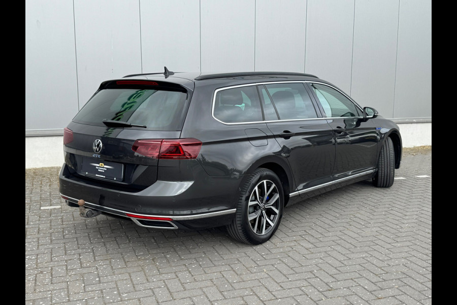Volkswagen Passat Variant 1.4 TSI PHEV GTE * Sideassistent * Camera * Trekhaak *