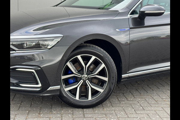 Volkswagen Passat Variant 1.4 TSI PHEV GTE * Sideassistent * Camera * Trekhaak *