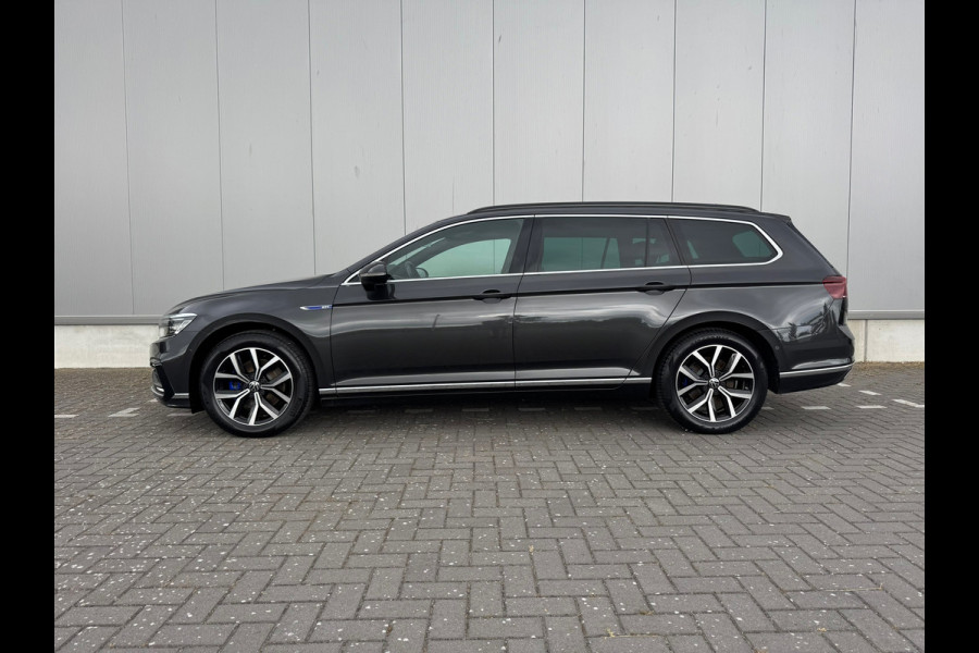 Volkswagen Passat Variant 1.4 TSI PHEV GTE * Sideassistent * Camera * Trekhaak *