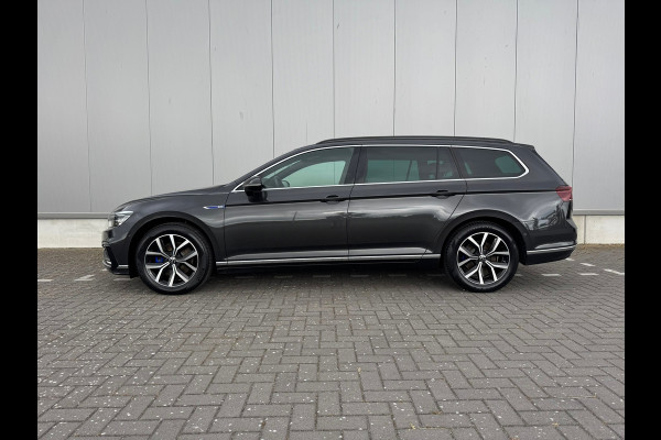 Volkswagen Passat Variant 1.4 TSI PHEV GTE * Sideassistent * Camera * Trekhaak *