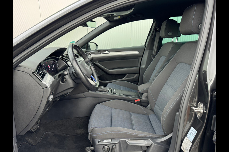 Volkswagen Passat Variant 1.4 TSI PHEV GTE * Sideassistent * Camera * Trekhaak *