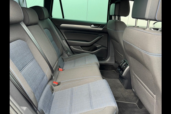 Volkswagen Passat Variant 1.4 TSI PHEV GTE * Sideassistent * Camera * Trekhaak *
