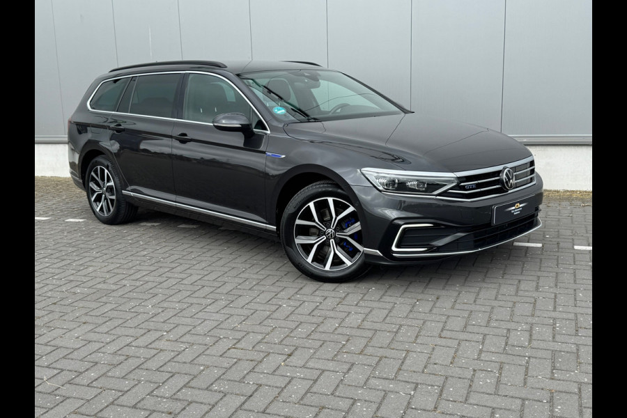 Volkswagen Passat Variant 1.4 TSI PHEV GTE * Sideassistent * Camera * Trekhaak *
