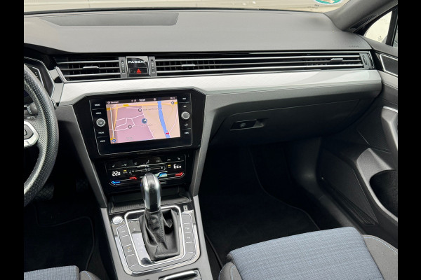 Volkswagen Passat Variant 1.4 TSI PHEV GTE * Sideassistent * Camera * Trekhaak *