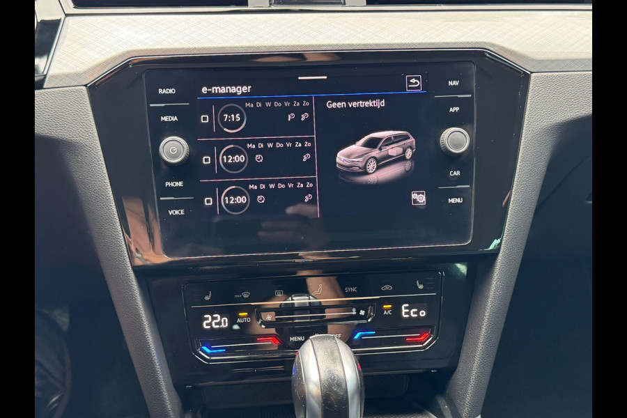 Volkswagen Passat Variant 1.4 TSI PHEV GTE * Sideassistent * Camera * Trekhaak *