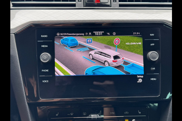 Volkswagen Passat Variant 1.4 TSI PHEV GTE * Sideassistent * Camera * Trekhaak *