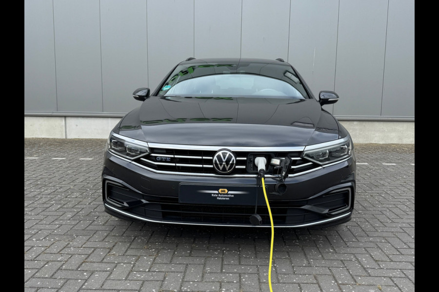 Volkswagen Passat Variant 1.4 TSI PHEV GTE * Sideassistent * Camera * Trekhaak *