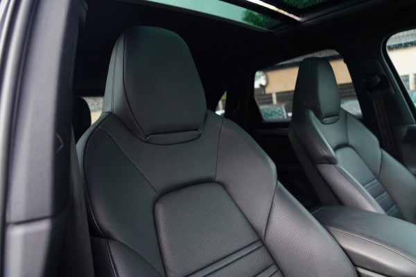 Porsche Cayenne 3.0 S | Panorama | Dealer onderhouden | 360 Camera | Stoelverkoeling | Sport onderstel | Bose Sound System | NAP