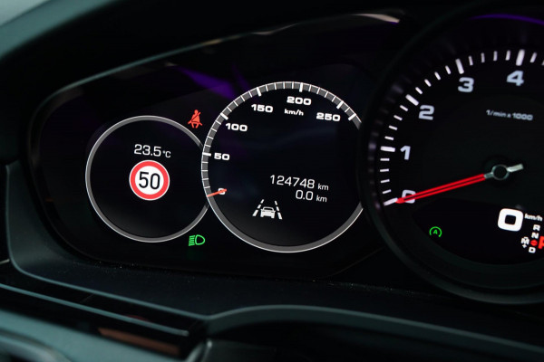Porsche Cayenne 3.0 S | Panorama | Dealer onderhouden | 360 Camera | Stoelverkoeling | Sport onderstel | Bose Sound System | NAP