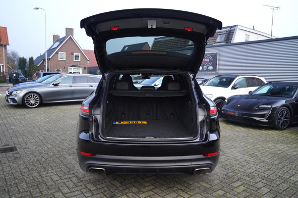 Porsche Cayenne 3.0 S | Panorama | Dealer onderhouden | 360 Camera | Stoelverkoeling | Sport onderstel | Bose Sound System | NAP
