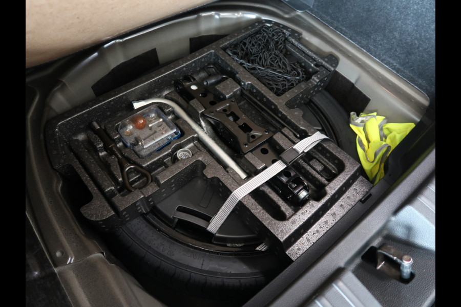 Škoda Kamiq 1.0 TSi 115pk DSG Business Edition LEDER/KEYLESS/VIRTUAL/CARPLAY/PDC/17INCH