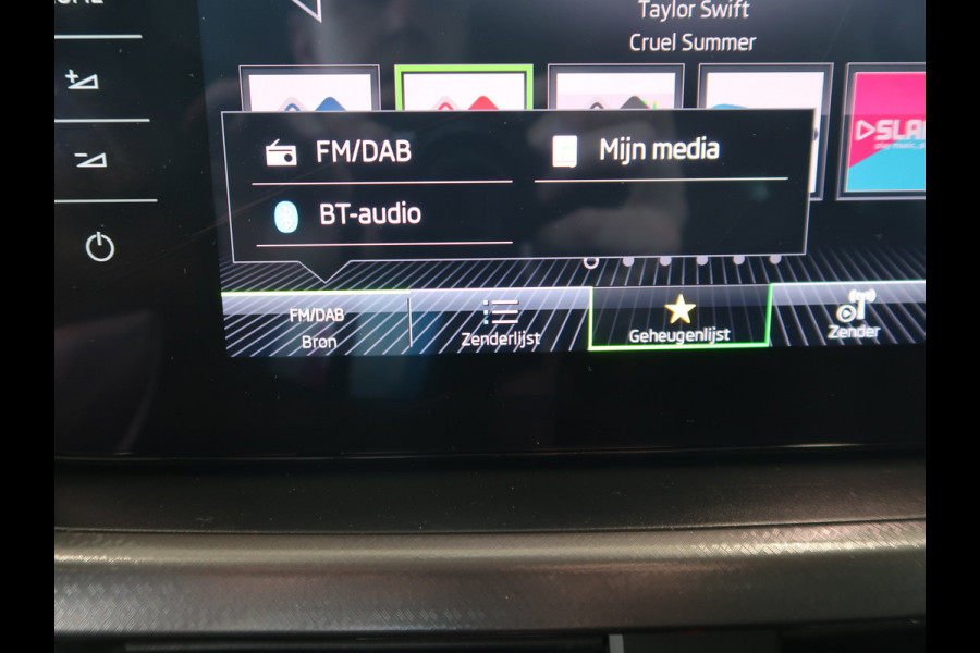 Škoda Kamiq 1.0 TSi 115pk DSG Business Edition LEDER/KEYLESS/VIRTUAL/CARPLAY/PDC/17INCH