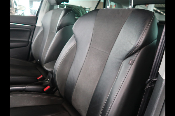 Škoda Kamiq 1.0 TSi 115pk DSG Business Edition LEDER/KEYLESS/VIRTUAL/CARPLAY/PDC/17INCH