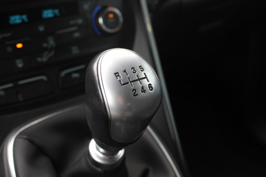 Ford Kuga 1.5 EcoBoost ST Line Unieke KM Stand! | Cruise Control | Navigatie | Climate Control |