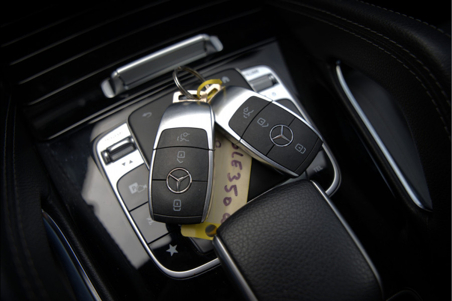Mercedes-Benz GLE 350 D 4MATIC AMG Line | Grijs Kenteken | Marge | Adaptive Cruise Control | Stoelverwarming | Panoramadak | Trekhaak | Camera | Apple Carplay | Ambiance Verlichting | Leder | Keyless