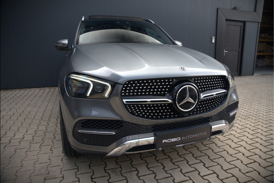 Mercedes-Benz GLE 350 D 4MATIC AMG Line | Grijs Kenteken | Marge | Adaptive Cruise Control | Stoelverwarming | Panoramadak | Trekhaak | Camera | Apple Carplay | Ambiance Verlichting | Leder | Keyless
