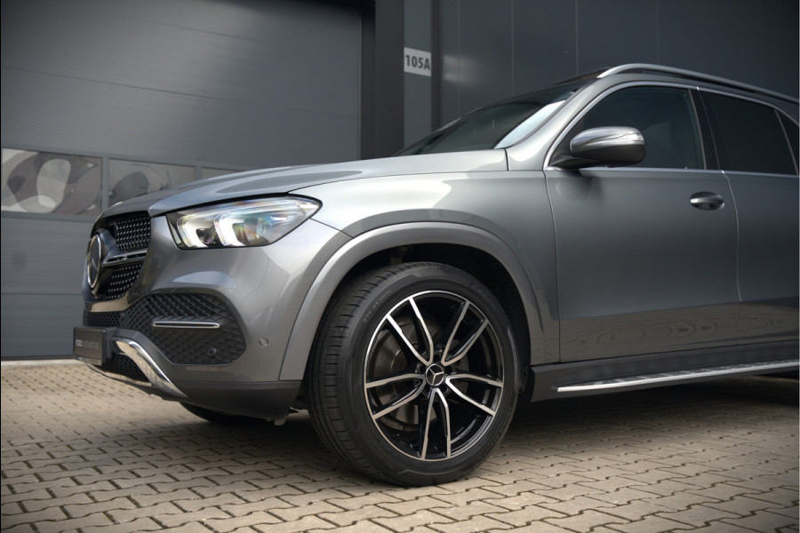 Mercedes-Benz GLE 350 D 4MATIC AMG Line | Grijs Kenteken | Marge | Adaptive Cruise Control | Stoelverwarming | Panoramadak | Trekhaak | Camera | Apple Carplay | Ambiance Verlichting | Leder | Keyless