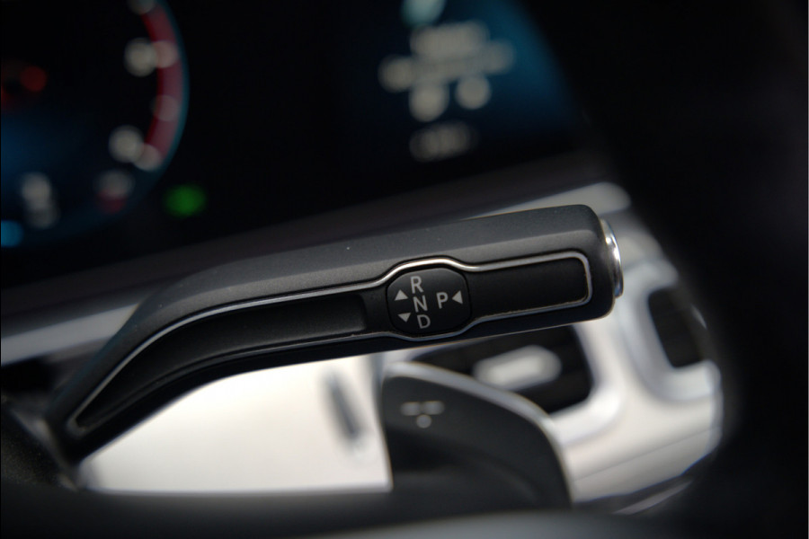 Mercedes-Benz GLE 350 D 4MATIC AMG Line | Grijs Kenteken | Marge | Adaptive Cruise Control | Stoelverwarming | Panoramadak | Trekhaak | Camera | Apple Carplay | Ambiance Verlichting | Leder | Keyless