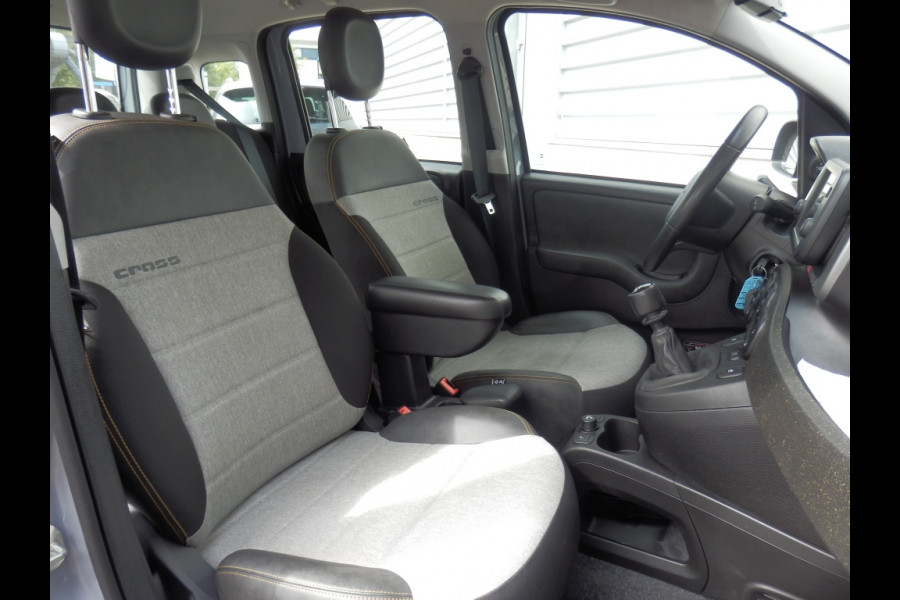 Fiat Panda Hybrid | Cross | Clima | Voorruit + Stoel verwarming | Pdc |