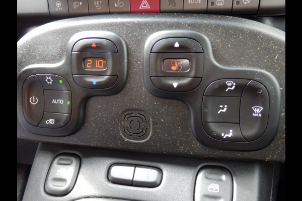 Fiat Panda Hybrid | Cross | Clima | Voorruit + Stoel verwarming | Pdc |