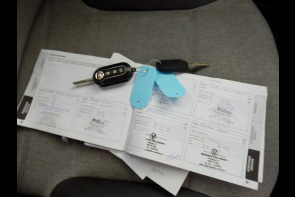 Fiat Panda Hybrid | Cross | Clima | Voorruit + Stoel verwarming | Pdc |