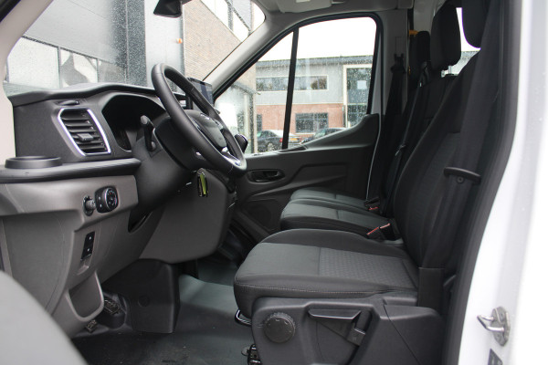 Ford Transit 350 2.0 TDCI 165pk L3H2 Dubbel Cabine Trend 6 zits - Carplay - Trekhaak - Camera - 2800kg Trekgewicht - Rijklaar