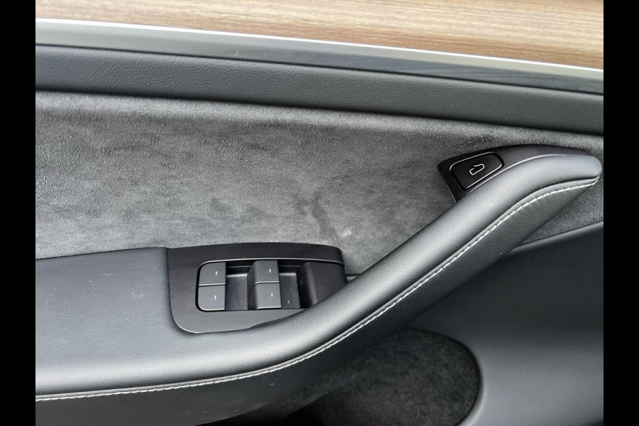 Tesla Model Y Performance AWD FULL SELF DRIVING !!!