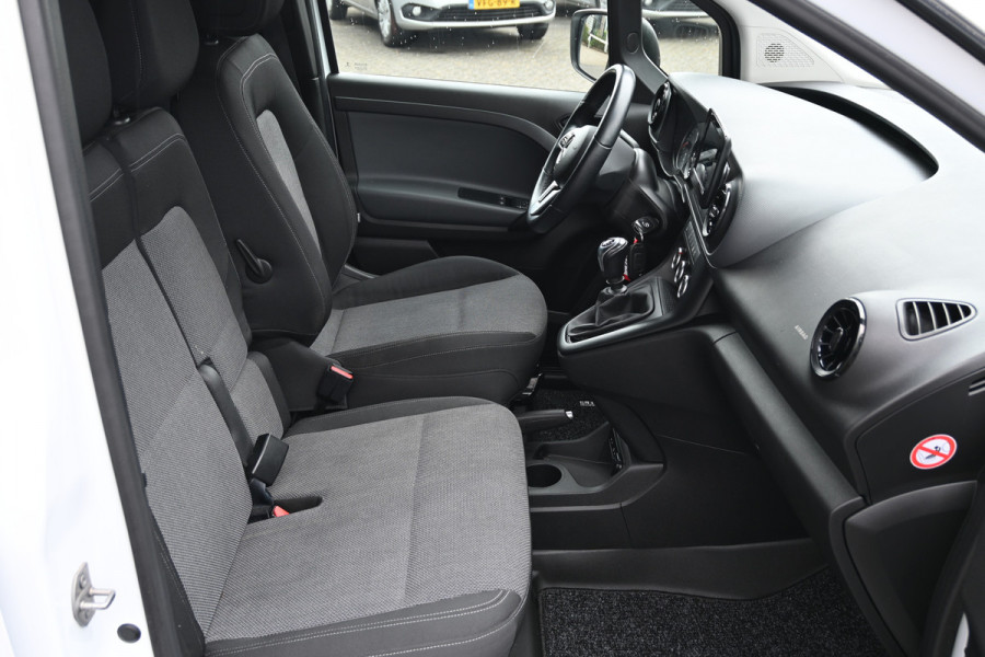 Mercedes-Benz Citan 110 L1 Pro Benzine MBUX met Smartphone integratiepakket, 2 Zitsbank