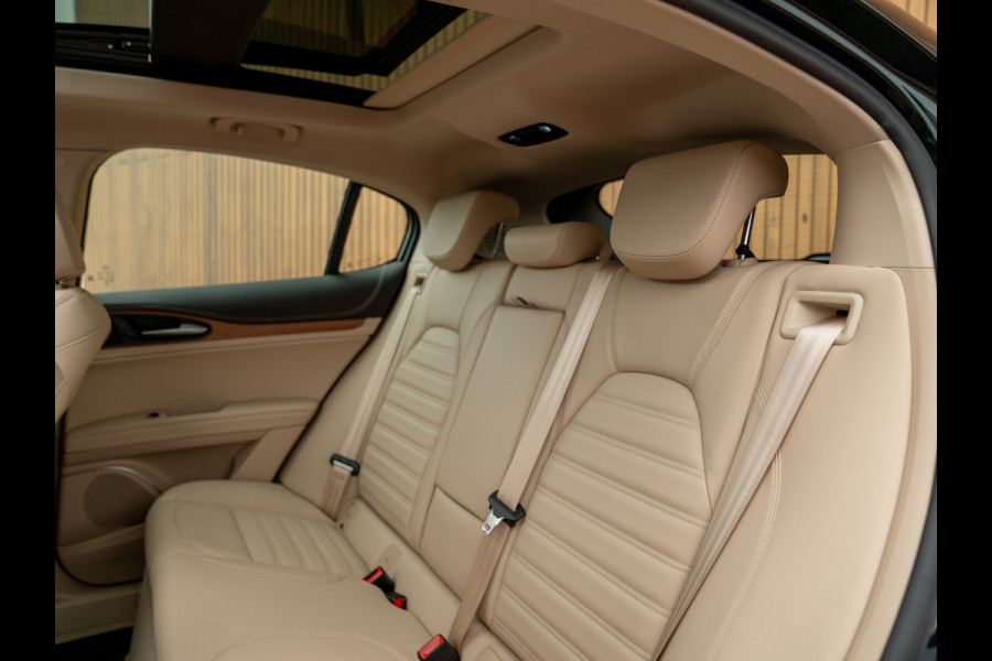 Alfa Romeo Stelvio 2.0T AWD Veloce | Pano-dak | CarPlay | Adapt. cruise | NL-auto | Verde Visconti