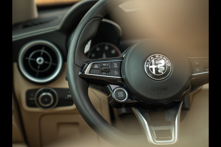 Alfa Romeo Stelvio 2.0T AWD Veloce | Pano-dak | CarPlay | Adapt. cruise | NL-auto | Verde Visconti