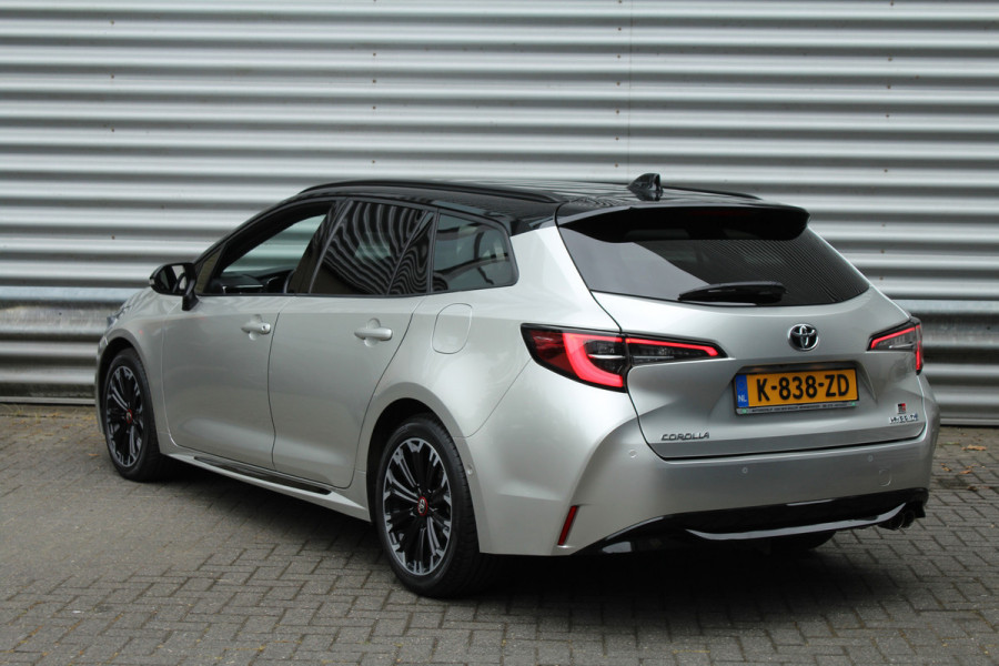 Toyota Corolla Touring Sports 2.0 Hybrid 184pk GR-Sport NL-Auto NAP 10 Jaar Garantie Clima Cruise  Carplay Camera Keyless 17"LMV Afn. Trekhaak