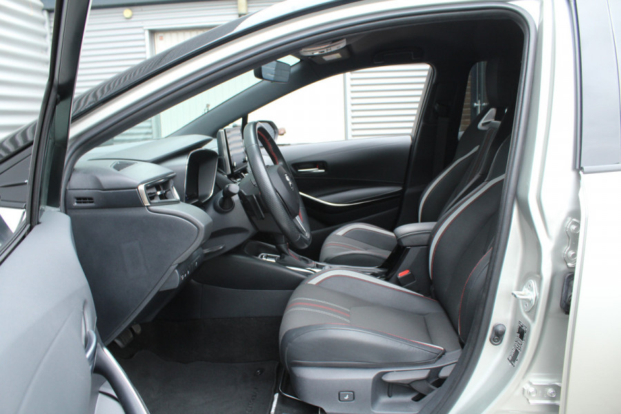 Toyota Corolla Touring Sports 2.0 Hybrid 184pk GR-Sport NL-Auto NAP 10 Jaar Garantie Clima Cruise  Carplay Camera Keyless 17"LMV Afn. Trekhaak