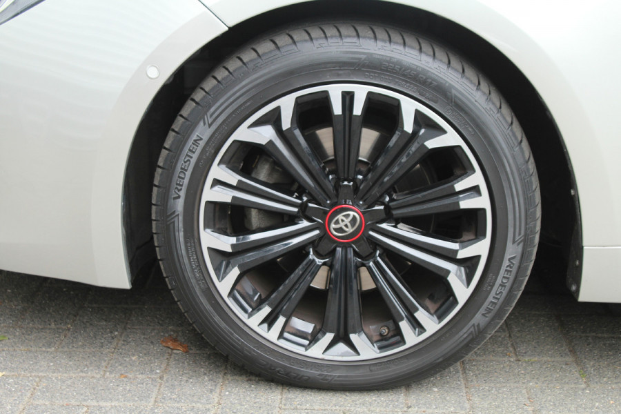 Toyota Corolla Touring Sports 2.0 Hybrid 184pk GR-Sport NL-Auto NAP 10 Jaar Garantie Clima Cruise  Carplay Camera Keyless 17"LMV Afn. Trekhaak