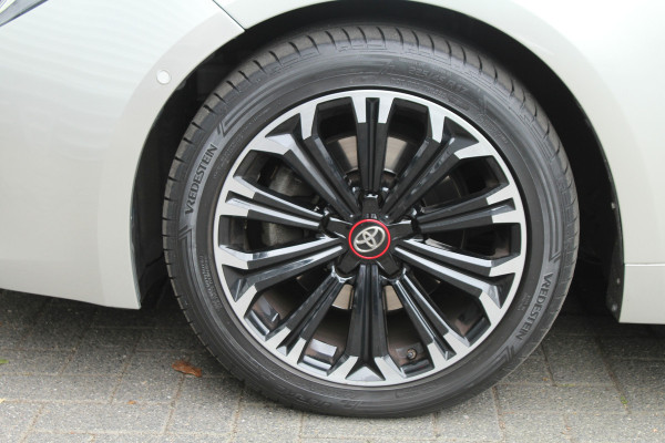 Toyota Corolla Touring Sports 2.0 Hybrid 184pk GR-Sport NL-Auto NAP 10 Jaar Garantie Clima Cruise  Carplay Camera Keyless 17"LMV Afn. Trekhaak