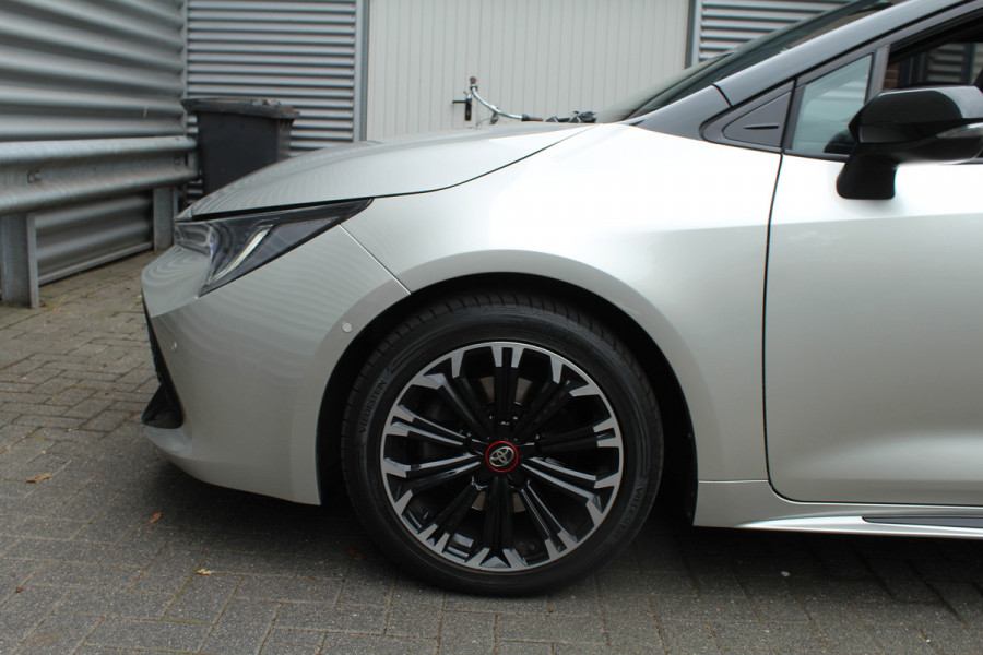 Toyota Corolla Touring Sports 2.0 Hybrid 184pk GR-Sport NL-Auto NAP 10 Jaar Garantie Clima Cruise  Carplay Camera Keyless 17"LMV Afn. Trekhaak