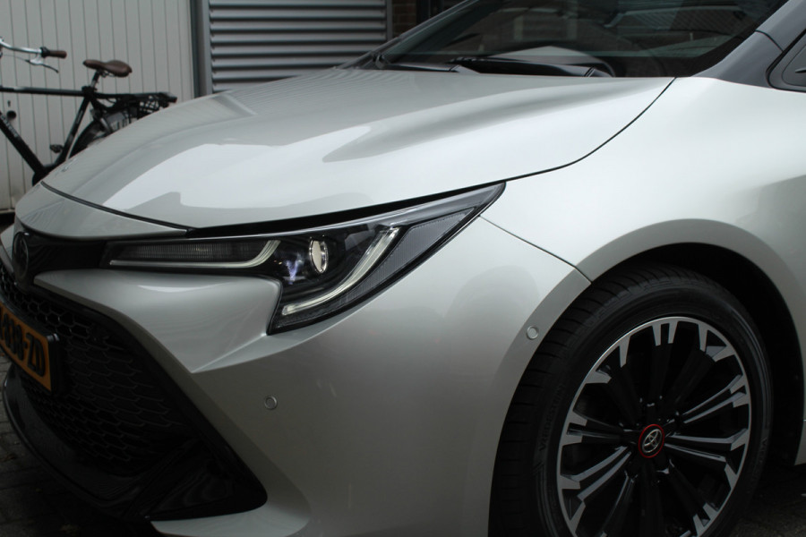 Toyota Corolla Touring Sports 2.0 Hybrid 184pk GR-Sport NL-Auto NAP 10 Jaar Garantie Clima Cruise  Carplay Camera Keyless 17"LMV Afn. Trekhaak