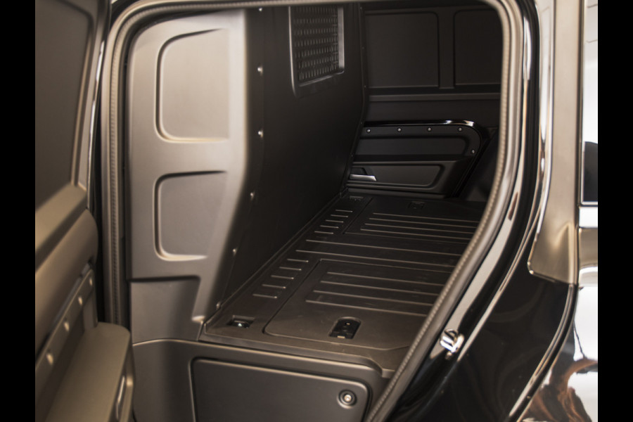 Land Rover Defender Hard Top 3.0 D250 110 S GRIJS KENTEKEN