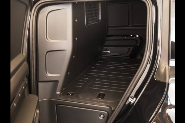 Land Rover Defender Hard Top 3.0 D250 110 S GRIJS KENTEKEN