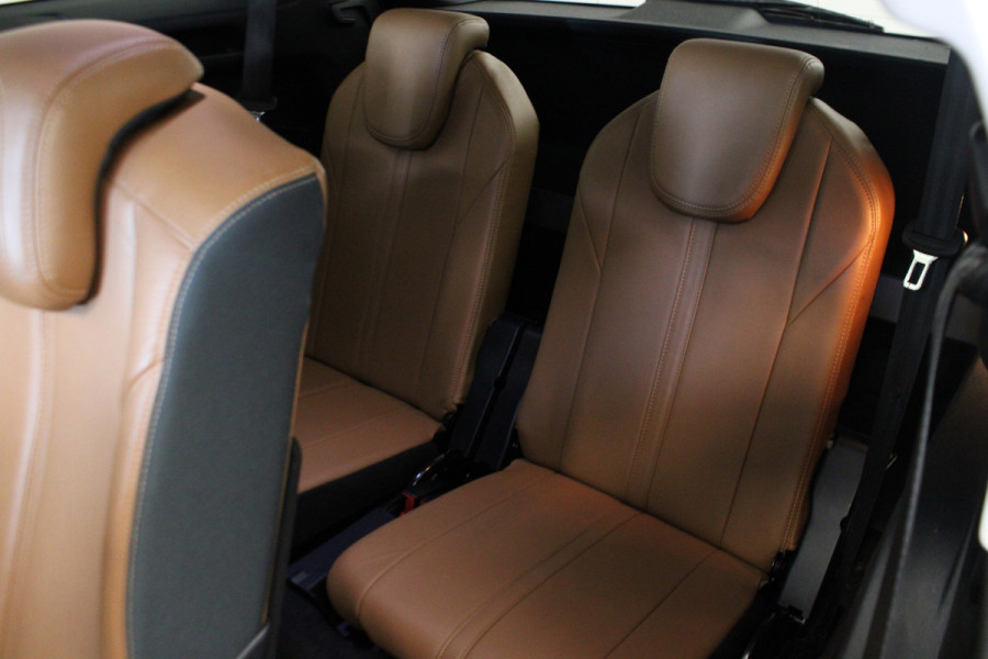 Peugeot 5008 1.2 PureTech Allure |Pano|Leder|Trekhaak|