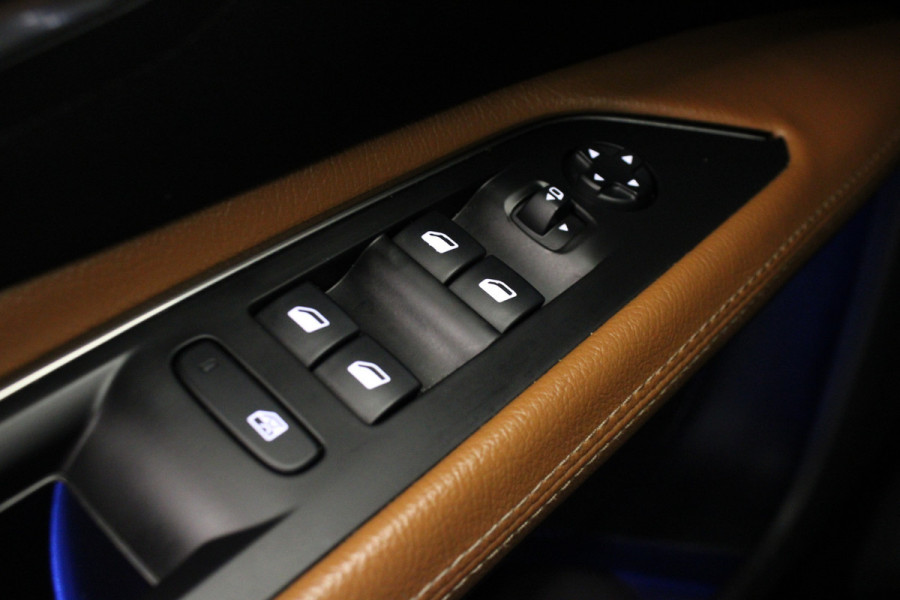 Peugeot 5008 1.2 PureTech Allure |Pano|Leder|Trekhaak|