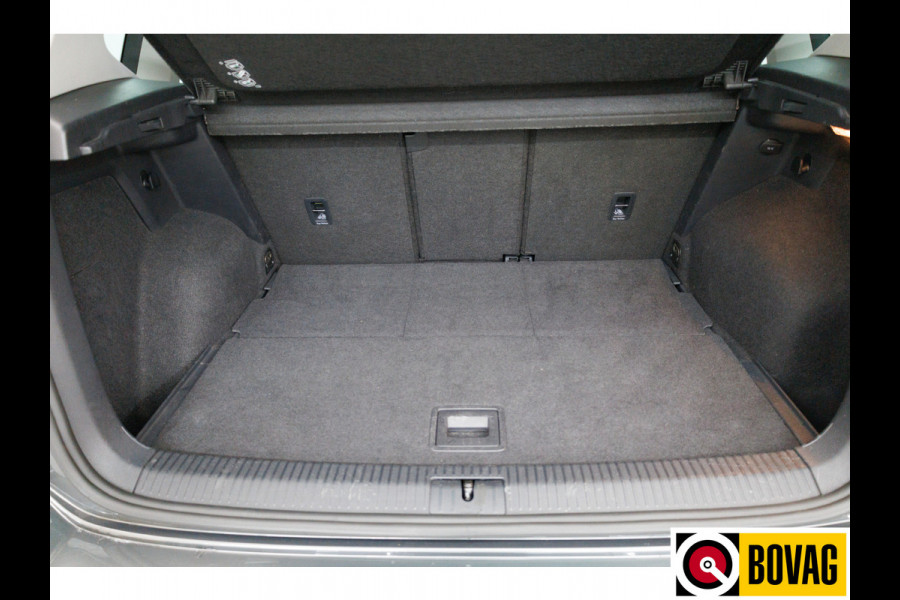 Volkswagen Golf Sportsvan 1.4 TSI Highline 150 PK Automaat | Adap. Cruise | Navigatie | Parkeersensoren V+A | Stoelverwarming Trekhaak afneembaar, Ergo comfortstoel met massage, All season banden