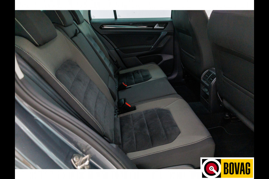 Volkswagen Golf Sportsvan 1.4 TSI Highline 150 PK Automaat | Adap. Cruise | Navigatie | Parkeersensoren V+A | Stoelverwarming Trekhaak afneembaar, Ergo comfortstoel met massage, All season banden