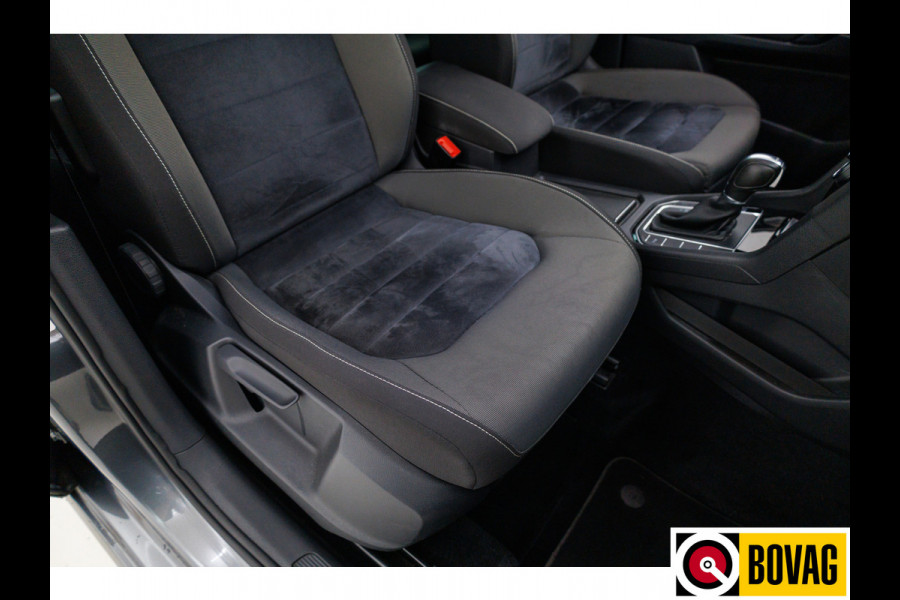 Volkswagen Golf Sportsvan 1.4 TSI Highline 150 PK Automaat | Adap. Cruise | Navigatie | Parkeersensoren V+A | Stoelverwarming Trekhaak afneembaar, Ergo comfortstoel met massage, All season banden